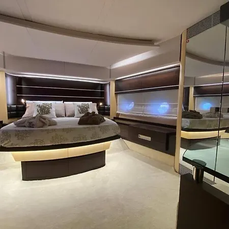 Exclusive Yacht - Azimut 86s Botel